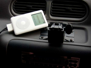 iPod インターフェースユニットKCA-iP500